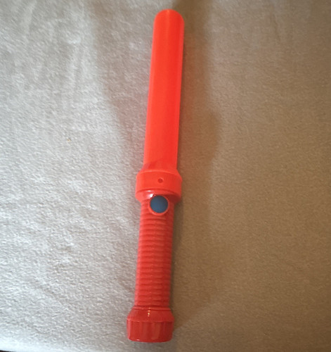 Red handheld battery torch - battery, 20m